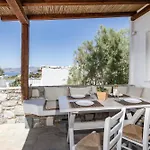Thea Naxos איוס פרוקופיוס