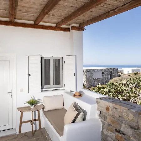 Thea Naxos