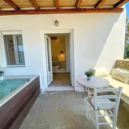 Thea Naxos Apart Otel 4*