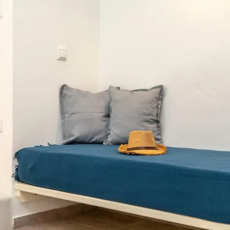 Thea Naxos Apart-hotel